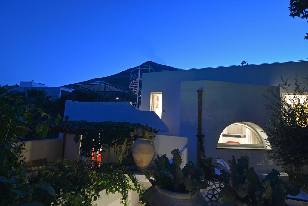 Aparthotel Il Gabbiano Relais In Stromboli Exterior foto